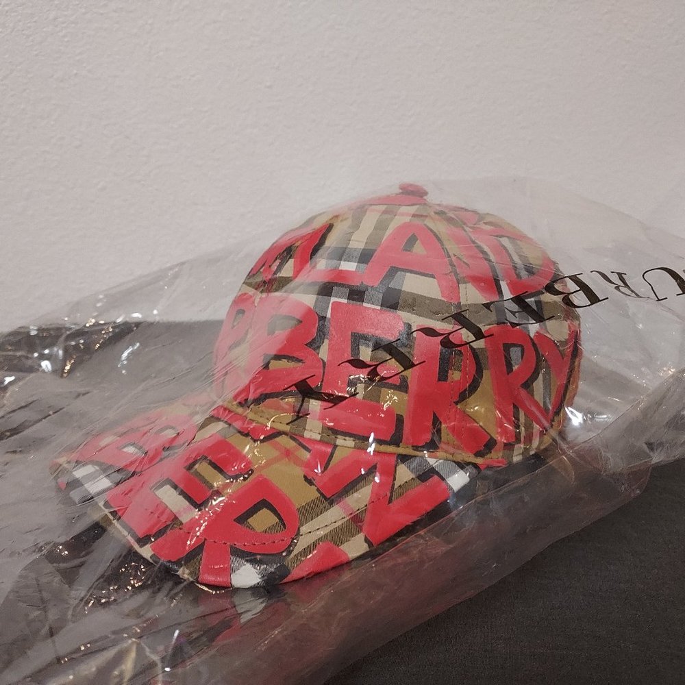 Burberry Graffiti paint hat red